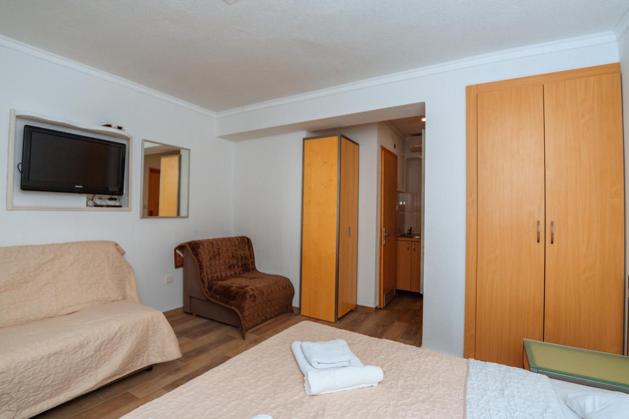 Hotel Savojo Петровац Номер фото